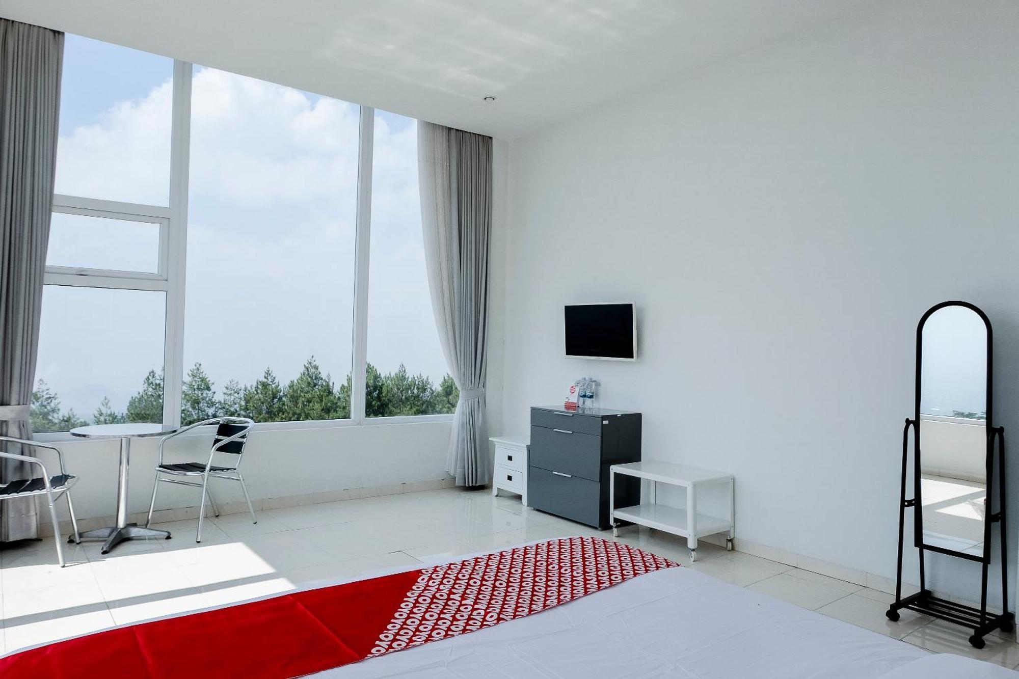 โอโย 1194 วิลลา บูกิต ปันเดอร์มัน เรสซิเดนซ์ Hotel บาตู ภายนอก รูปภาพ