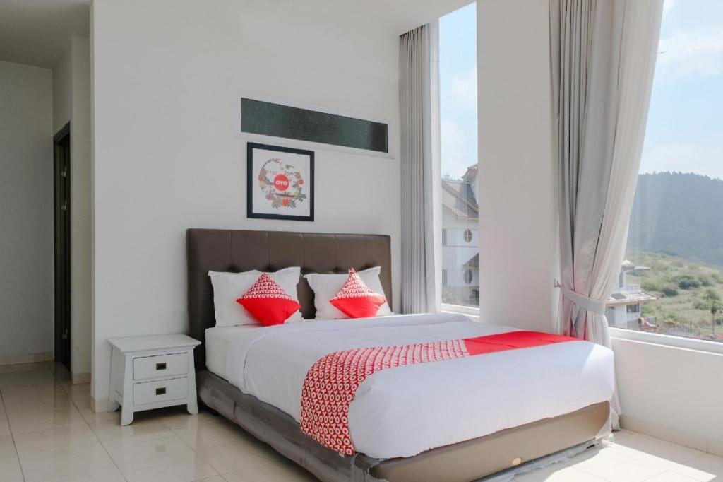โอโย 1194 วิลลา บูกิต ปันเดอร์มัน เรสซิเดนซ์ Hotel บาตู ภายนอก รูปภาพ