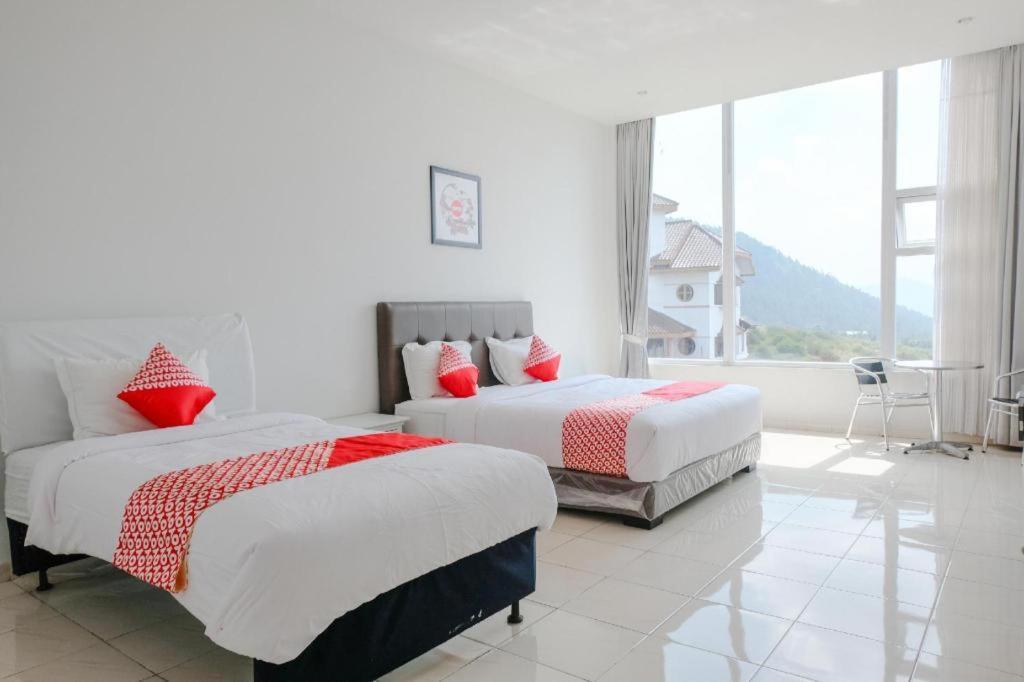 โอโย 1194 วิลลา บูกิต ปันเดอร์มัน เรสซิเดนซ์ Hotel บาตู ภายนอก รูปภาพ