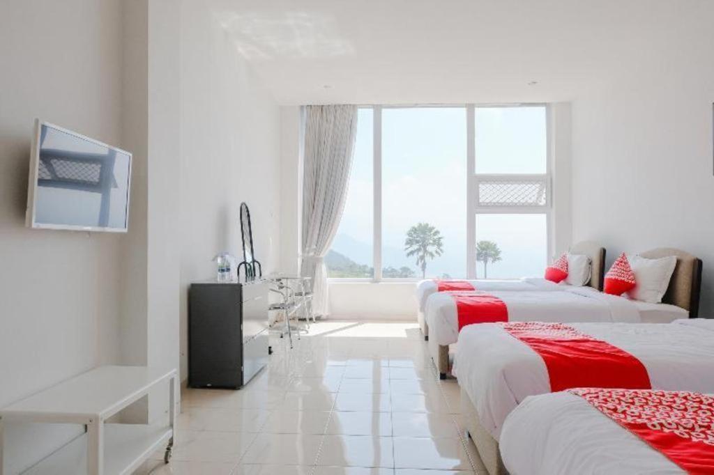 โอโย 1194 วิลลา บูกิต ปันเดอร์มัน เรสซิเดนซ์ Hotel บาตู ภายนอก รูปภาพ