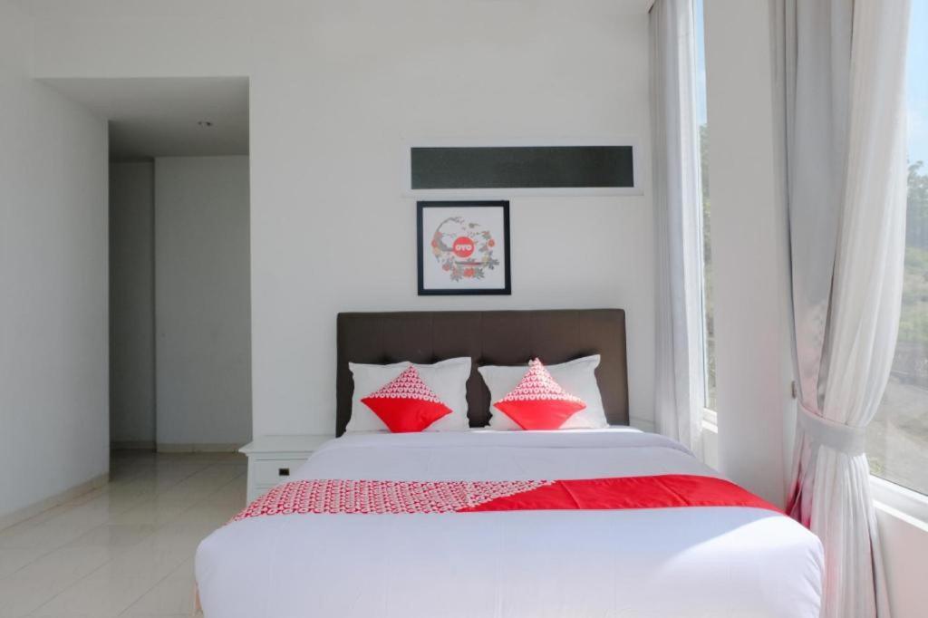 โอโย 1194 วิลลา บูกิต ปันเดอร์มัน เรสซิเดนซ์ Hotel บาตู ภายนอก รูปภาพ