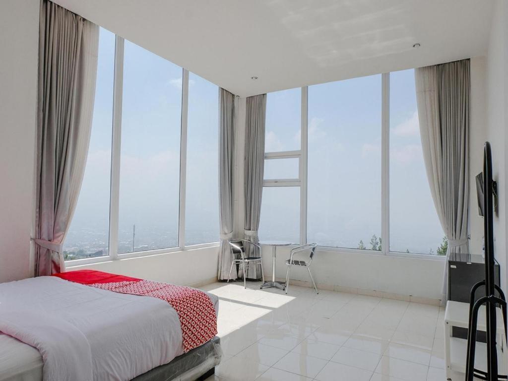 โอโย 1194 วิลลา บูกิต ปันเดอร์มัน เรสซิเดนซ์ Hotel บาตู ภายนอก รูปภาพ