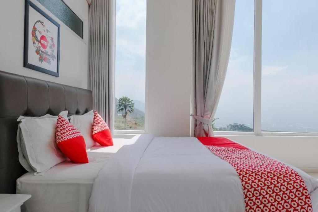 โอโย 1194 วิลลา บูกิต ปันเดอร์มัน เรสซิเดนซ์ Hotel บาตู ภายนอก รูปภาพ